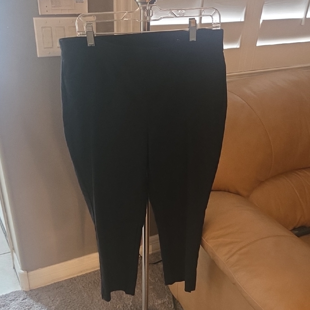 Chico’s Black Pull-On Trousers Size 2 (Large 12–14)